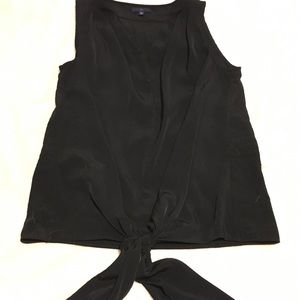 Gap fancy black tank with front tie